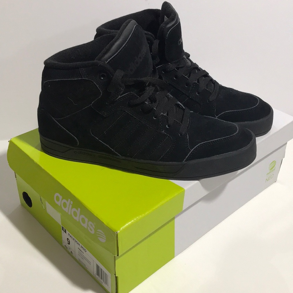 NEO Raleigh mid adidas shoe